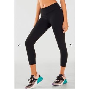 Fabletics Mid-Rise PowerHold Capri